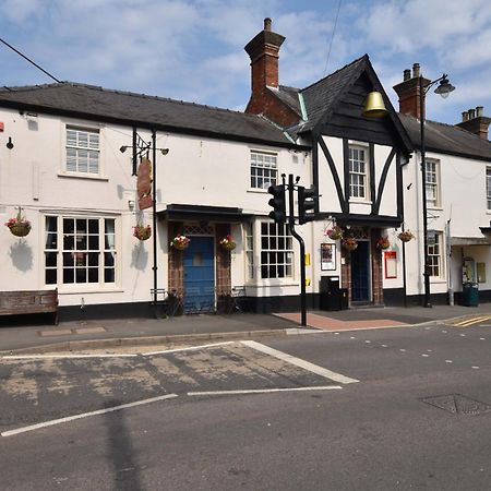 The Bell Hotel Burgh le Marsh Exterior photo